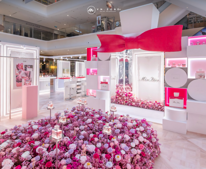 VM ZONE X DIOR: POP-UP MISS DIOR – NGHỆ THUẬT KẾT HỢP HOA VÀ KHÔNG GIAN TRƯNG BÀY